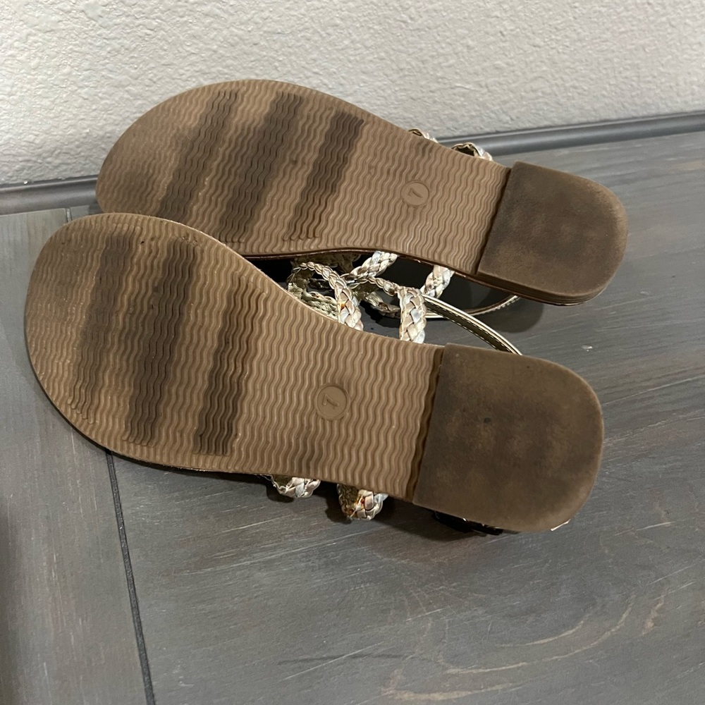 Universal Thread Gold and Silver Braided Sandals Size: 7 - Picture 5 of 6
